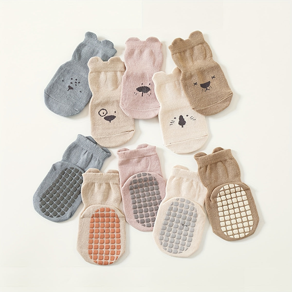 A pair of cute cartoon animal expression baby socks for children, suitable for all seasons, non slip floor socks, newborn crawling indoor socks